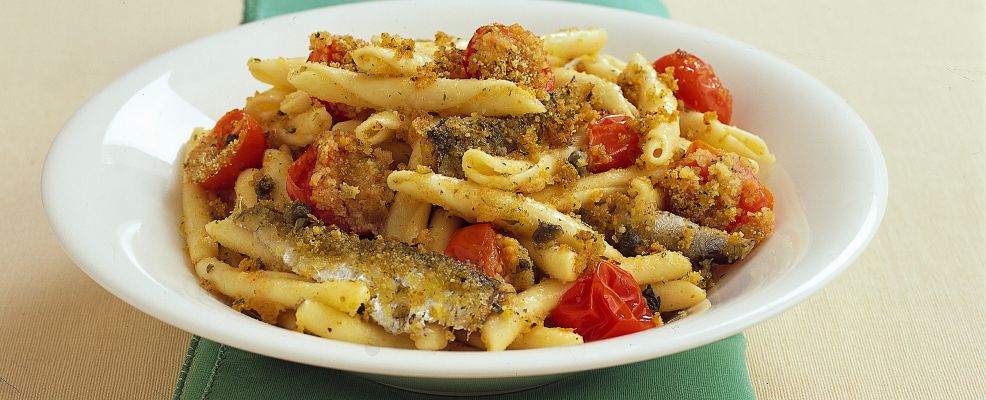 Pasta con sarde e pomodorini | Sale&Pepe