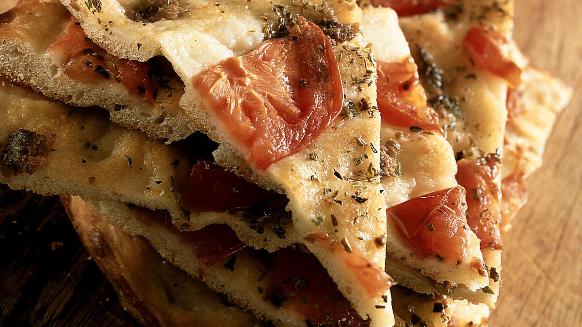 focaccia-al-pomodoro-foto-1200x675