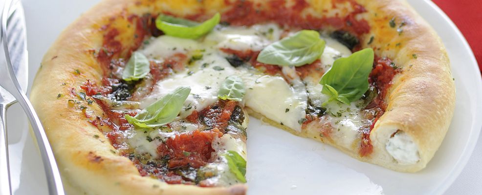 Pizza Con Cornicione Alla Ricotta Sale Pepe