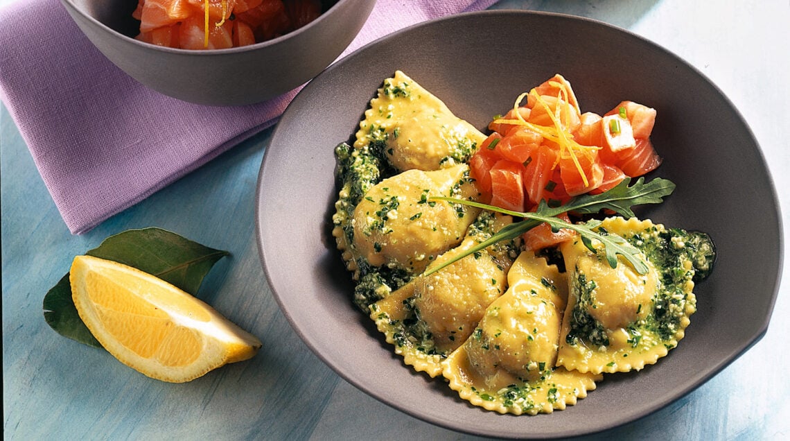 ravioli-di-salmone-con-rucola-e-limone