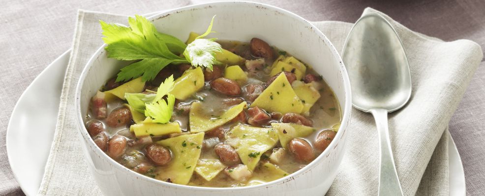 Maltagliati Con Fagioli E Pesto Di Olive Sale Pepe