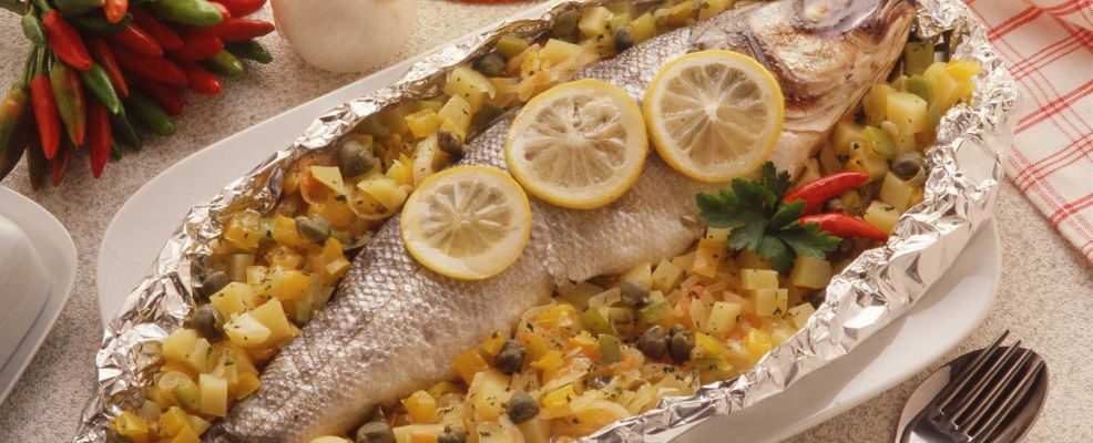 Branzino Al Forno Nel Cartoccio Sale Pepe