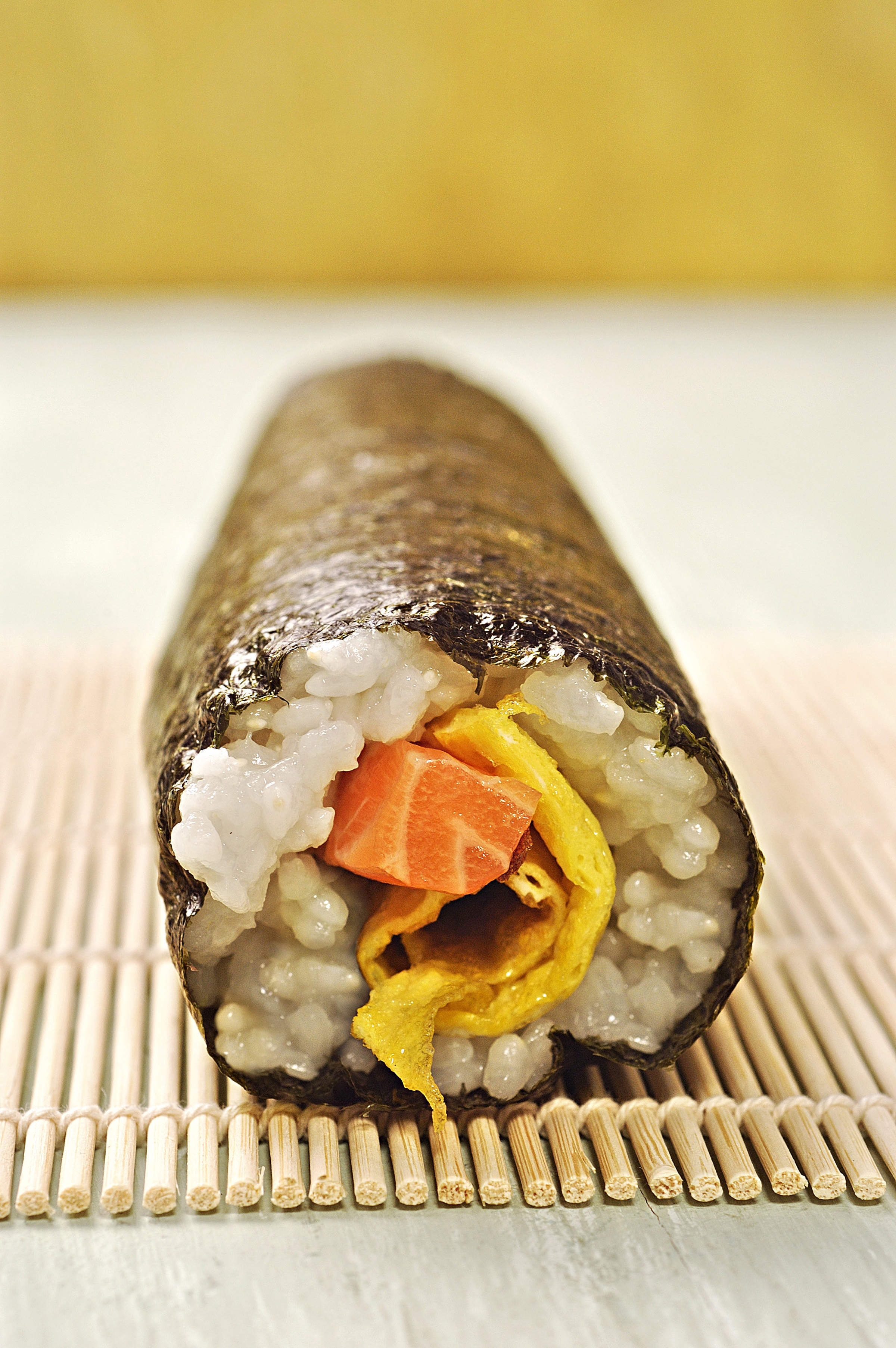 Scuola di cucina: come arrotolare il sushi roll