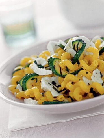 Tortiglioni con zucchine alla menta e primosale