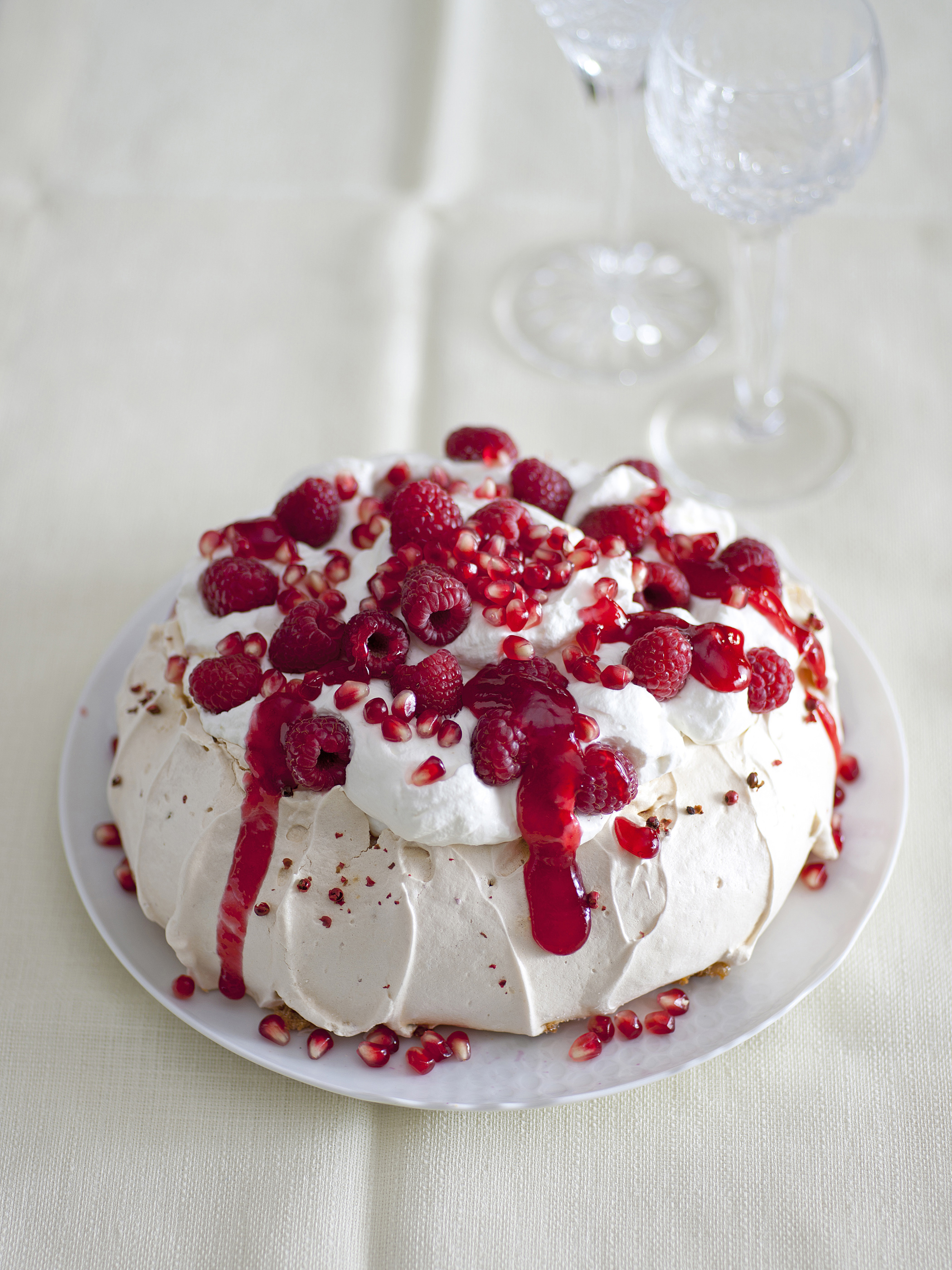 Torta di compleanno rosa con lamponi e pistacchi - graziaintavola, Ricetta