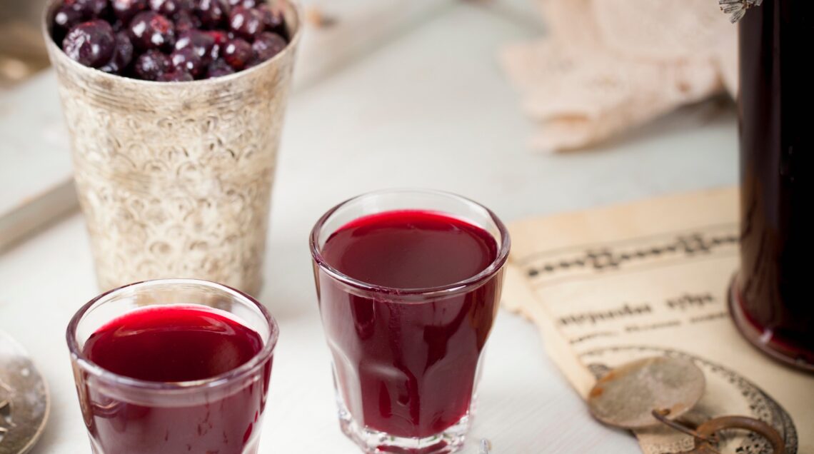 Cassis fruits and liquor