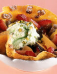 Frittata dolce con frutta e gelato