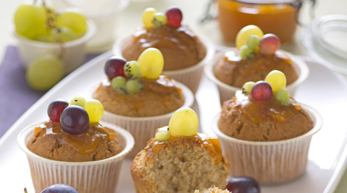 Muffin light con uva e kiwi