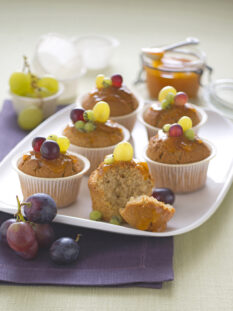 Muffin light con uva e kiwi