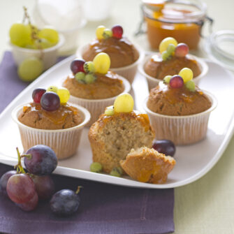 Muffin light con uva e kiwi