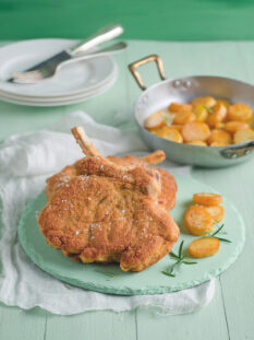 Cotoletta alla milanese con patatine