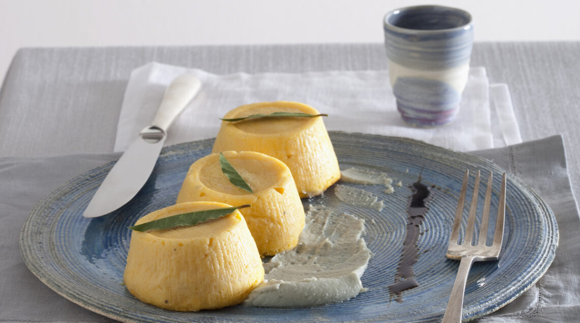 Flan di zucca, fonduta di gorgonzola e riduzione di Madera