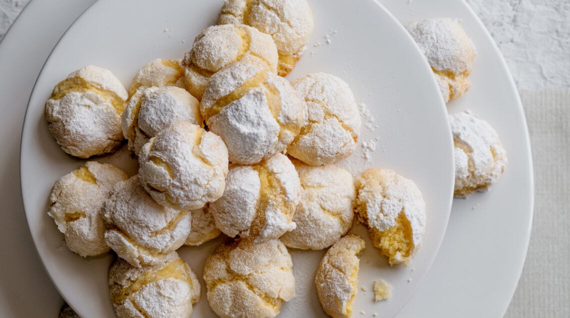 Biscotti screpolati al cocco e limone