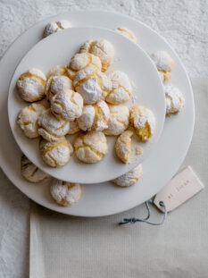 Biscotti screpolati al cocco e limone