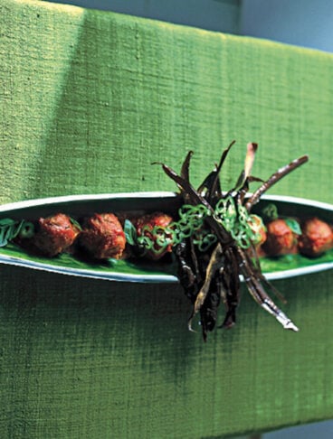 polpette di melanzane con bucce fritte