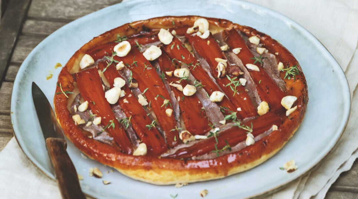 Tatin di carote con nocciole e acciughe