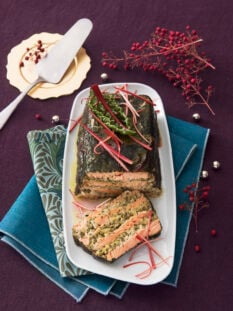 Terrina alle bietole rosse con mandorle, limone ed erbe