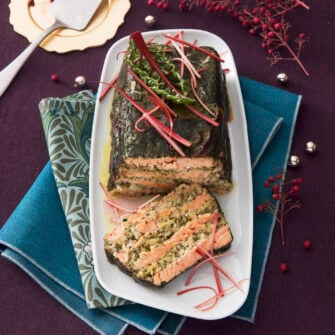 Terrina alle bietole rosse con mandorle, limone ed erbe