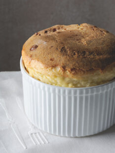 Soufflé al formaggio con Parmigiano ed Emmentaler