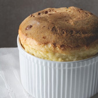 Soufflé al formaggio con Parmigiano ed Emmentaler