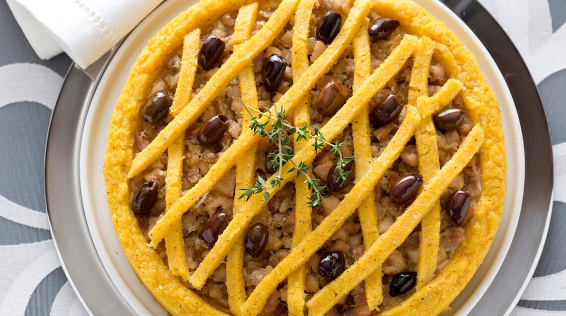 Crostata integrale con ragù di coniglio