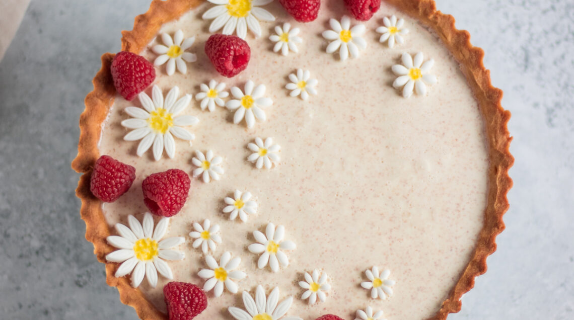 CROSTATA CON PANNA COTTA E LAMPONI