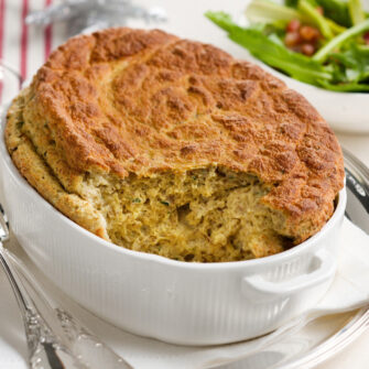 Soufflé di porcini con insalata amara